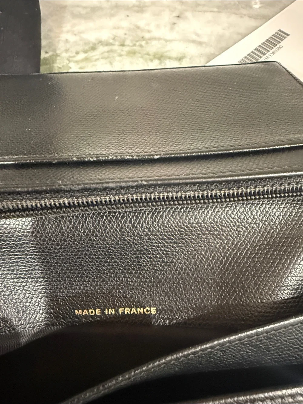 CHANEL Black Caviar Leather Zip-Around Card Holder w/Gold CC Very good condition